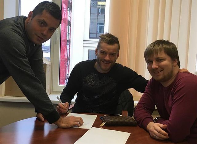 Агент Ярмоленка прокоментував довгоочікуваний трансфер - фото 191994