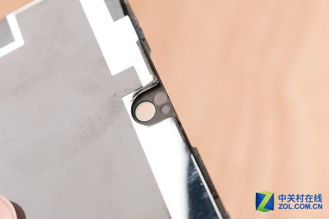 Усередині цікавіше: Sharp Aquos S2 потрапив до рук майстрів - фото 188797