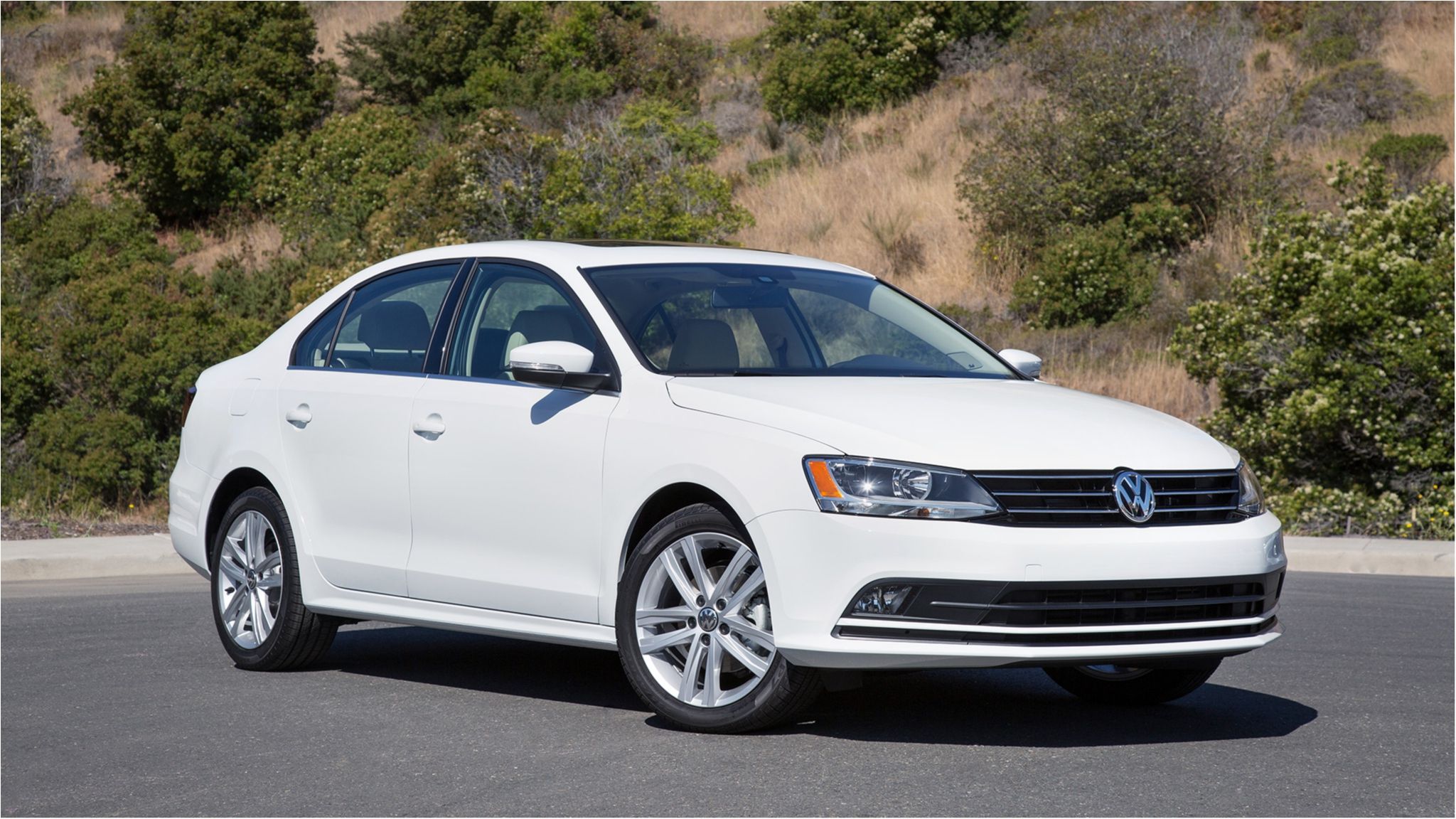 Новий Volkswagen Jetta показали на фото