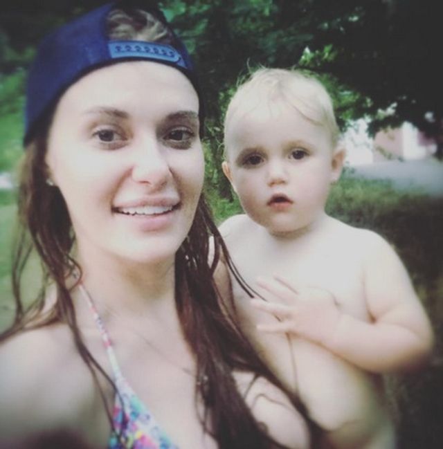 Як українська співачка відпочивала на Донбасі - фото 185488