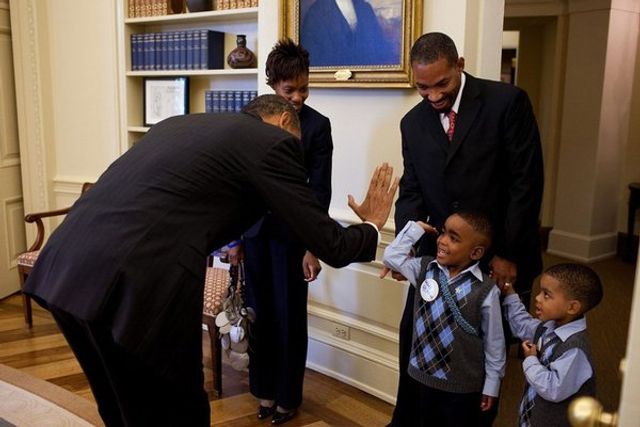 Бараку Обамі – 56! Круті фото улюбленого президента США - фото 186348