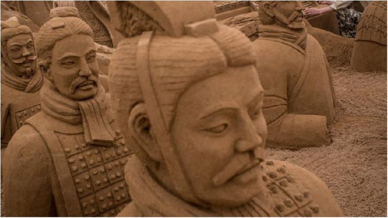 Так виглядає найбільша скульптура з піску