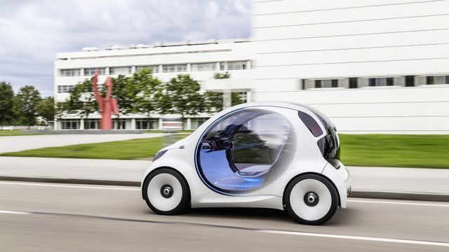 Smart показав неймовірне авто без керма та педалей - фото 192513