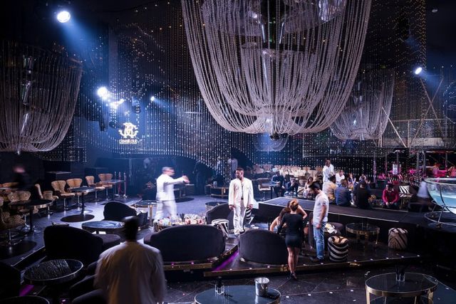 Як виглядає життя багатіїв Дубая: вражаючі фото - фото 188677