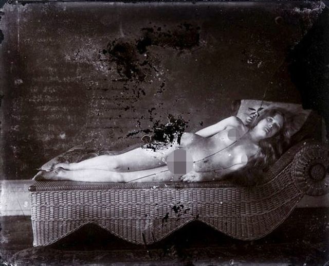 У мережі показали відверті фотографії жінок з американських борделів (18+) - фото 185622