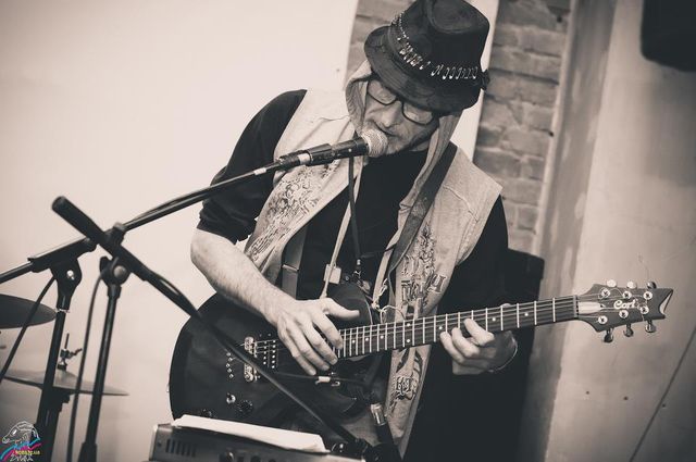 Зараз Юрко 'закоханий' у trap - фото 192352