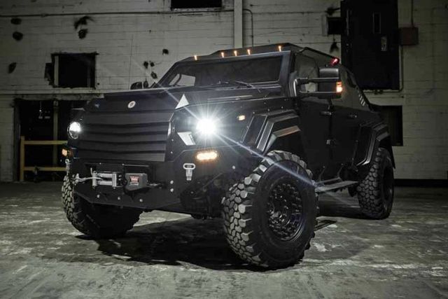 Військовий позашляховик вперше почнуть продавати цивільним особам - фото 191476