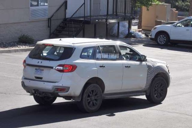 Оновлений Ford Bronco 5: шпигунські фото - фото 190721