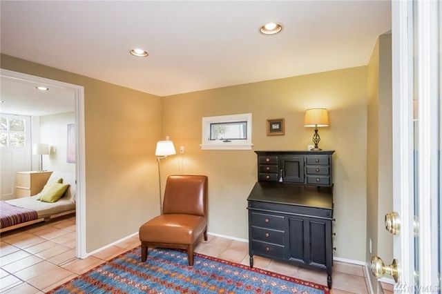 Ось такий незвичайний будинок вдалось побудувати жінці в США: фотофакт - фото 192541