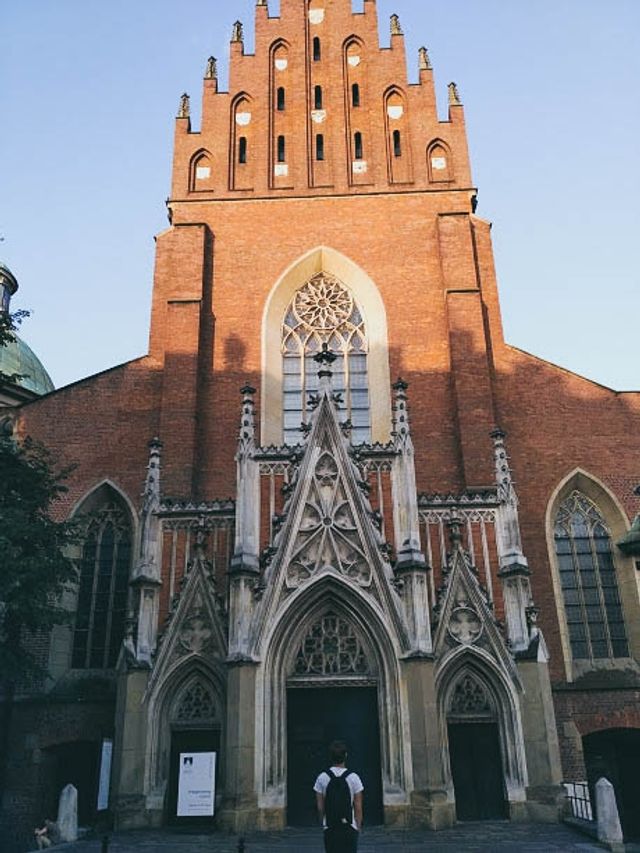 Нетуристична мандрівка Краковом: місця, де має побувати кожен - фото 190563