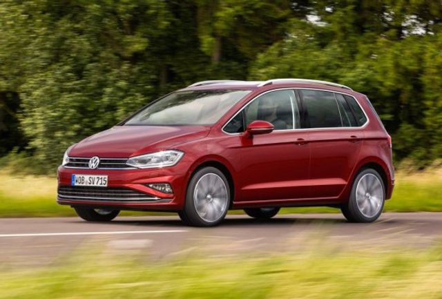 Оновлений Volkswagen Golf Sportsva: з'явилися фото - фото 190476