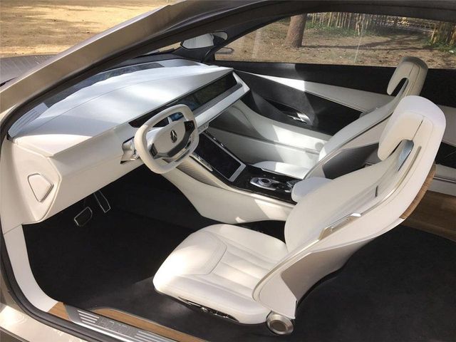 У Китаї показали свій варіант Tesla Model X - фото 186684