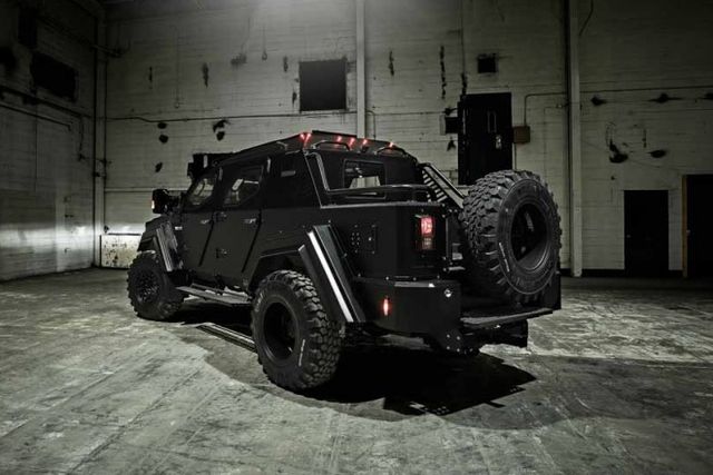 Військовий позашляховик вперше почнуть продавати цивільним особам - фото 191478