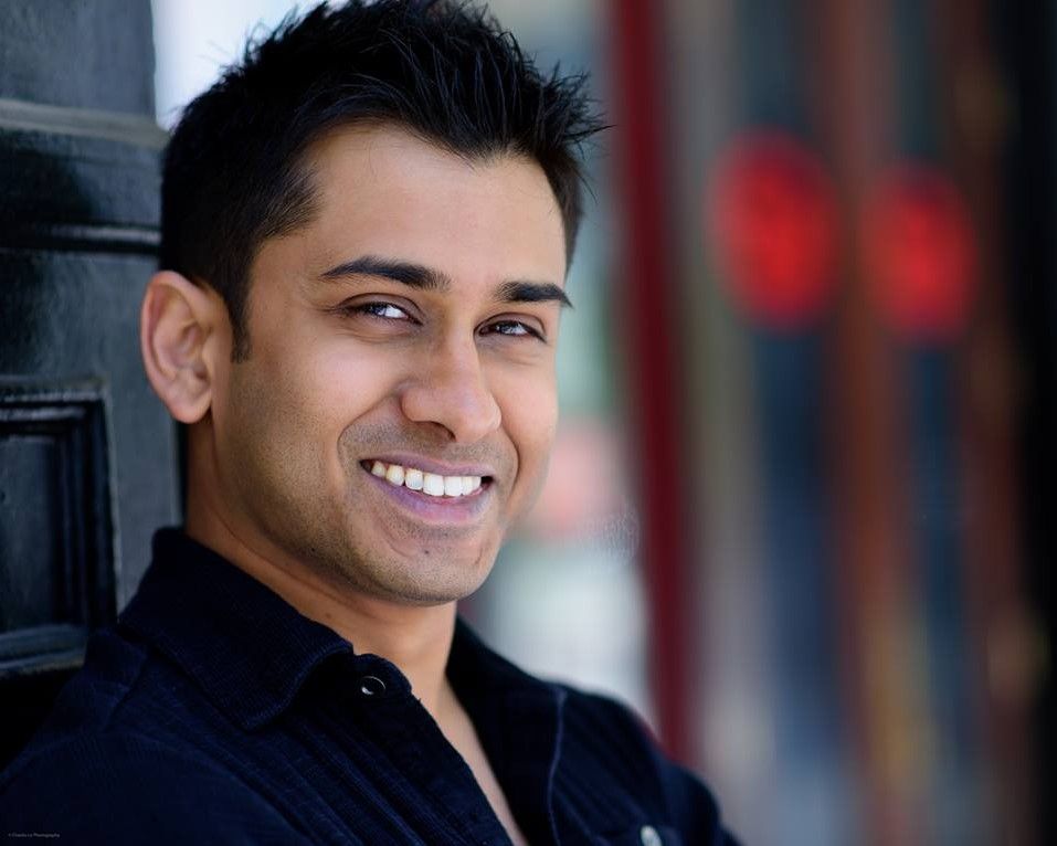 Менеджер Facebook виклав PowerPoint-презентацію про себе в Tinder