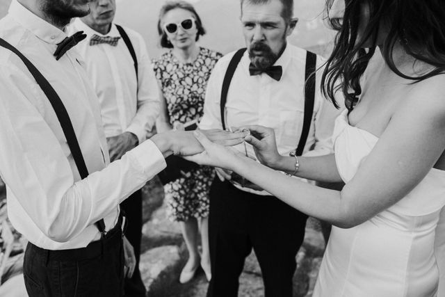 Пара вирішила не запрошувати фотографа: ось, що з цього вийшло - фото 189941