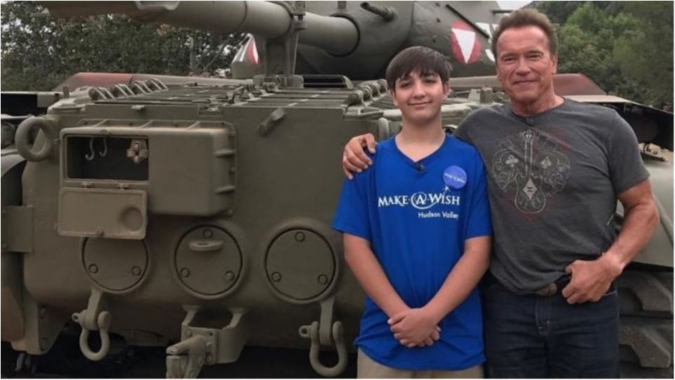 Шварценеггер зустрівся зі своїм 15-річним фанатом - фото 1