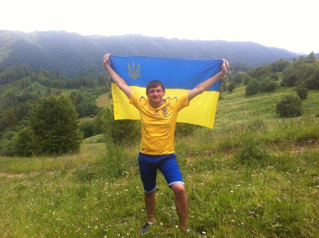 ТОП-10 фото з прапором України, які перемогли у конкурсі Радіо МАКСИМУМ - фото 191151