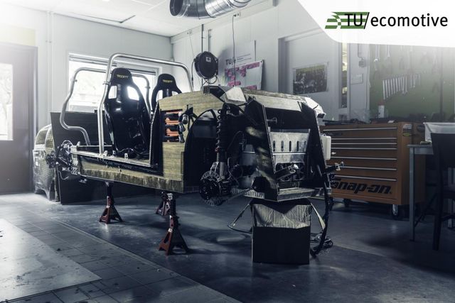 Як виглядає електромобіль з цукрового буряка та льону - фото 187665