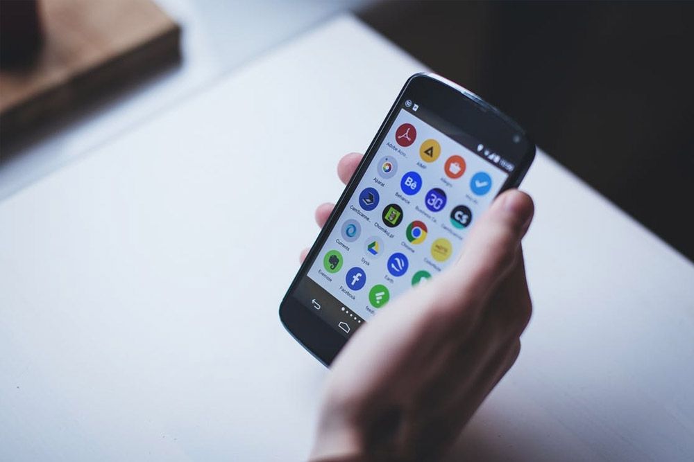 В Україні хочуть зобов'язати мобільних операторів реєструвати всіх абонентів