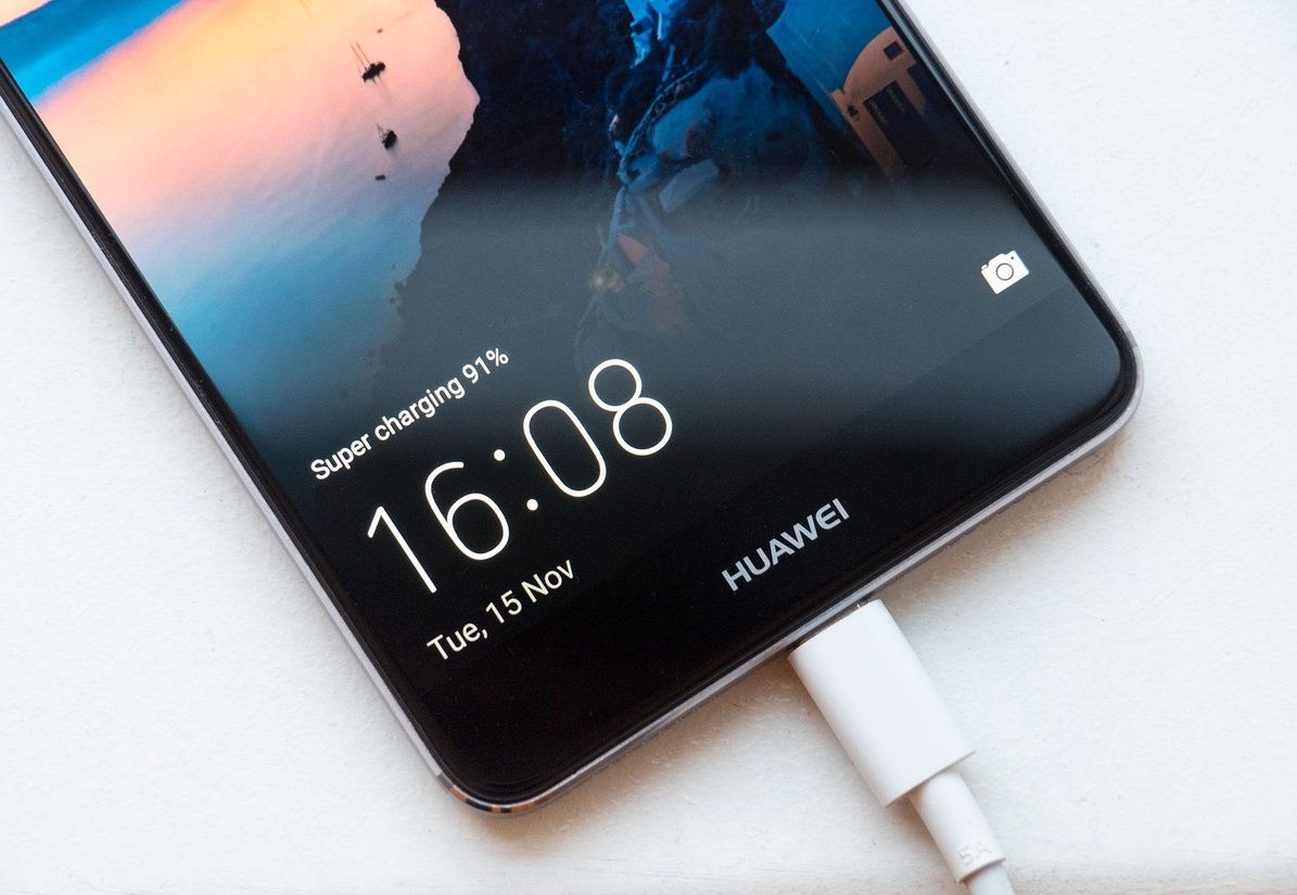 З'явилися перші рендери Huawei Mate 10