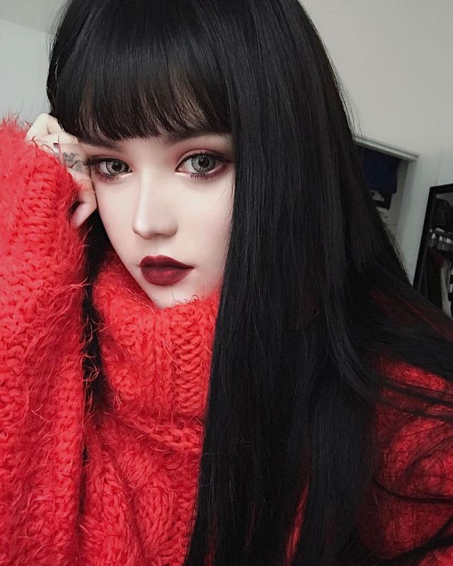 Китайська модель-лялька підірвала мережу - фото 187397