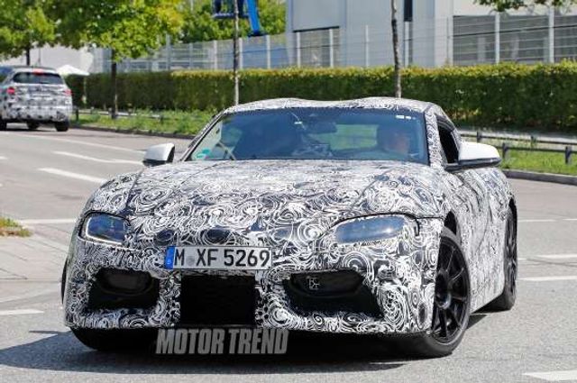 Японці вивели на випробування нову Toyota Supra - фото 188577