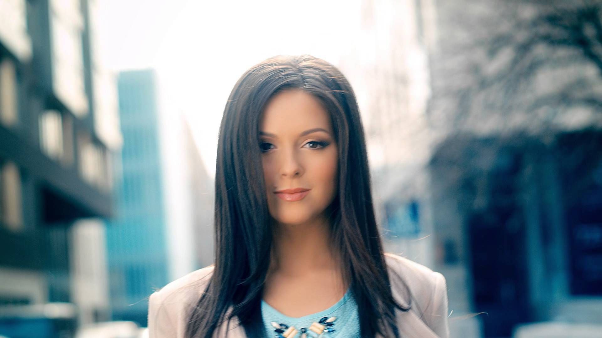 З'явилось перше фото Нюші і її чоловіка з весілля на Мальдівах