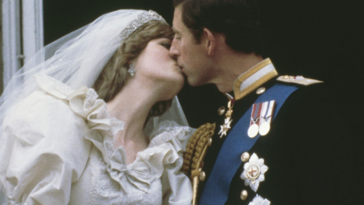 Принцеса Діана і принц Чарльз не були щасливими в шлюбі - фото 1