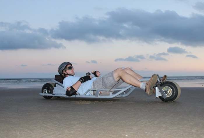 Як виглядає транспорт для найлінивіших: відеофакт