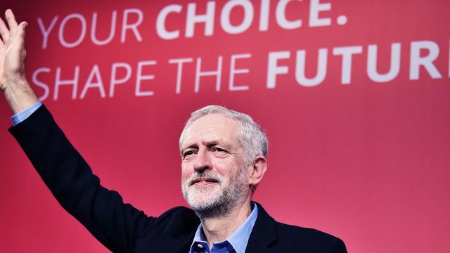 Половина британців хоче дострокової відставки Терези Мей - фото 188529