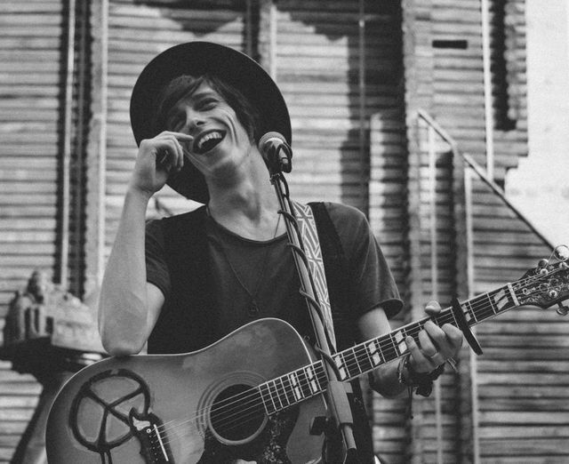 Вуличний музикант, який підкорив 'Голос країни'. Відверте інтерв'ю з Едгаром Вінницьким - фото 188823