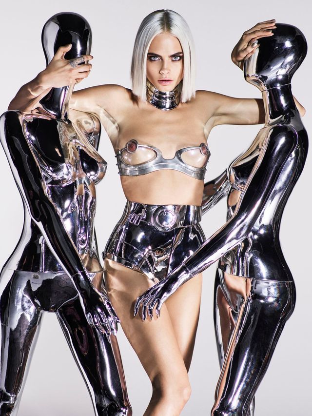 Напівоголена Кара Делевінь знялася у пікантній фотосесії для глянцю: фото (18+) - фото 186901