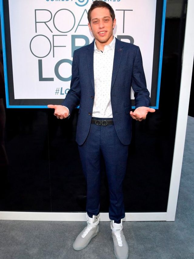 Гід по стилю. Строгий діловий костюм і спортивне взуття: практичні поради - фото 188375