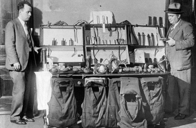 Бандитський Нью-Йорк у рідкісних ретро-знімках - фото 189613