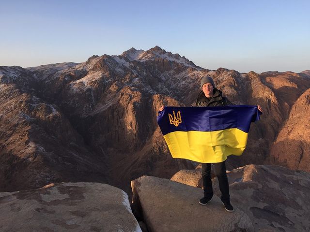 ТОП-10 фото з прапором України, які перемогли у конкурсі Радіо МАКСИМУМ - фото 191137