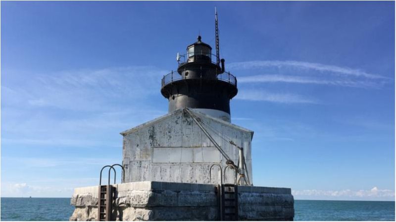 У США продають 6 унікальних маяків