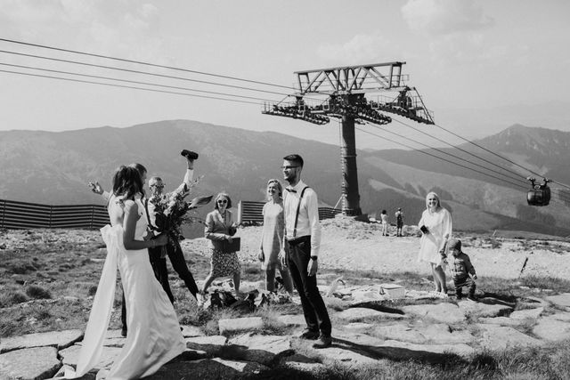 Пара вирішила не запрошувати фотографа: ось, що з цього вийшло - фото 189953