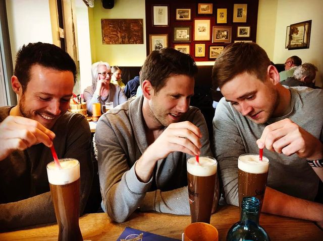 Міжнародний день пива: рецепти простих коктейлів на основі цього напою - фото 186374