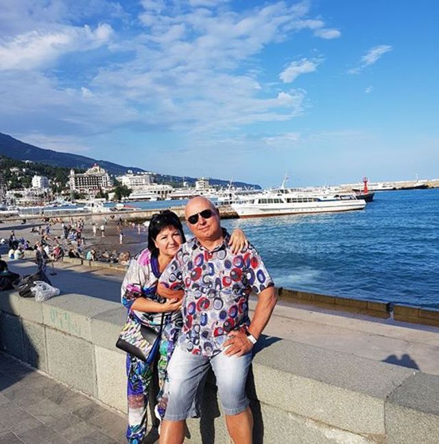 Як одіозна депутатка відпочиває в окупованому Криму - фото 187365