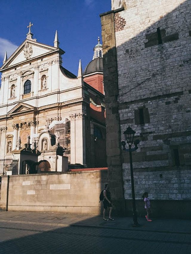 Нетуристична мандрівка Краковом: місця, де має побувати кожен - фото 190556