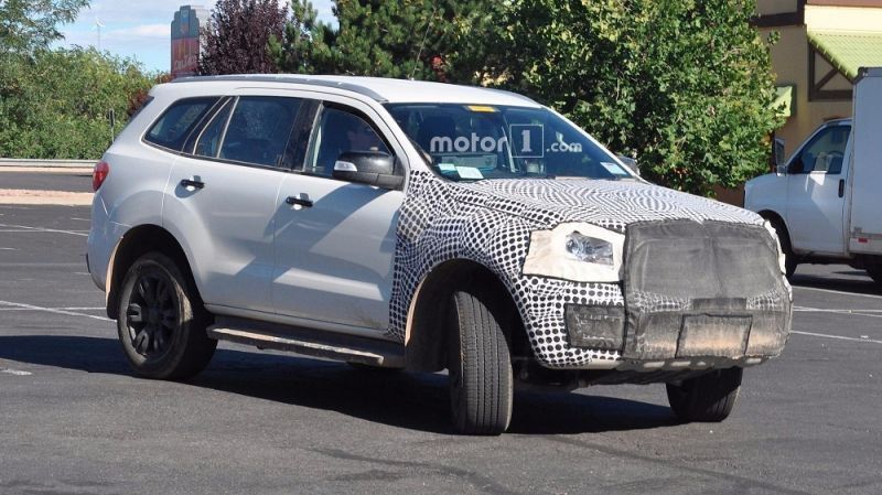 Оновлений Ford Bronco 5: шпигунські фото