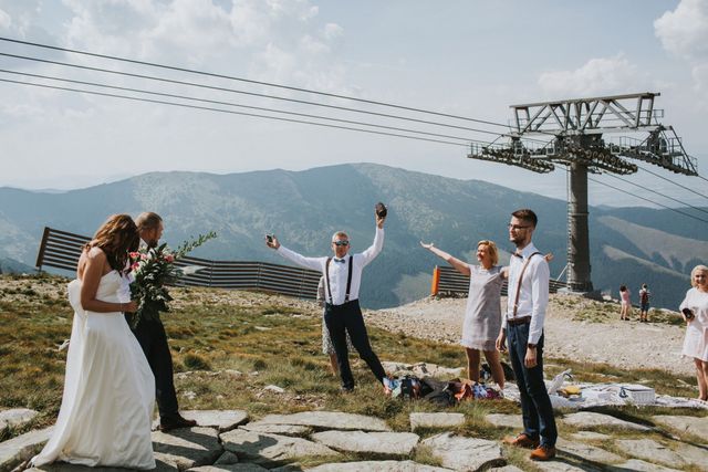 Пара вирішила не запрошувати фотографа: ось, що з цього вийшло - фото 189957