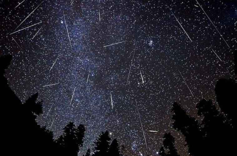 Стало відомо, коли українці зможу милуватись метеорним потоком