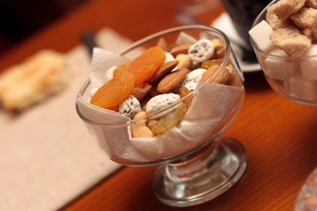 Горіхи і сухофрукти - фото 185816