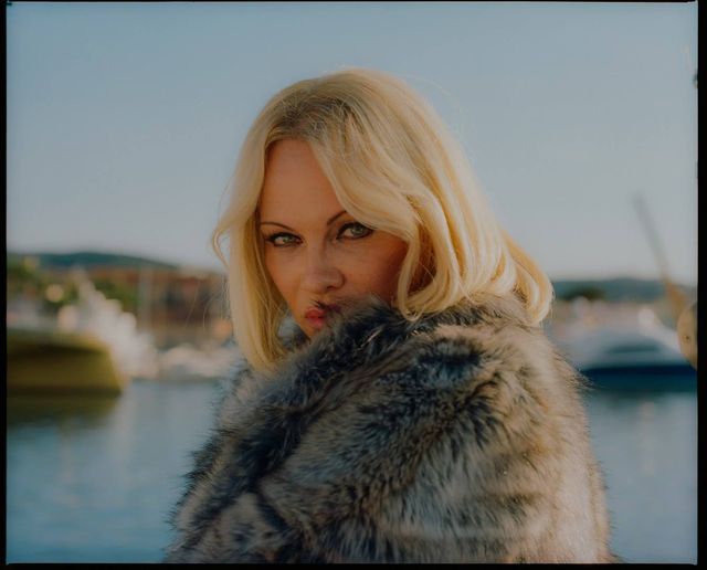 Памела Андерсон знялася в розкішній фотосесії - фото 187577