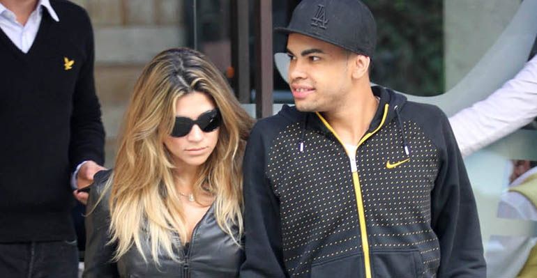 Розкіш і пафос: дружина футболіста "Шахтаря" провела екскурсію по квартирі в Києві