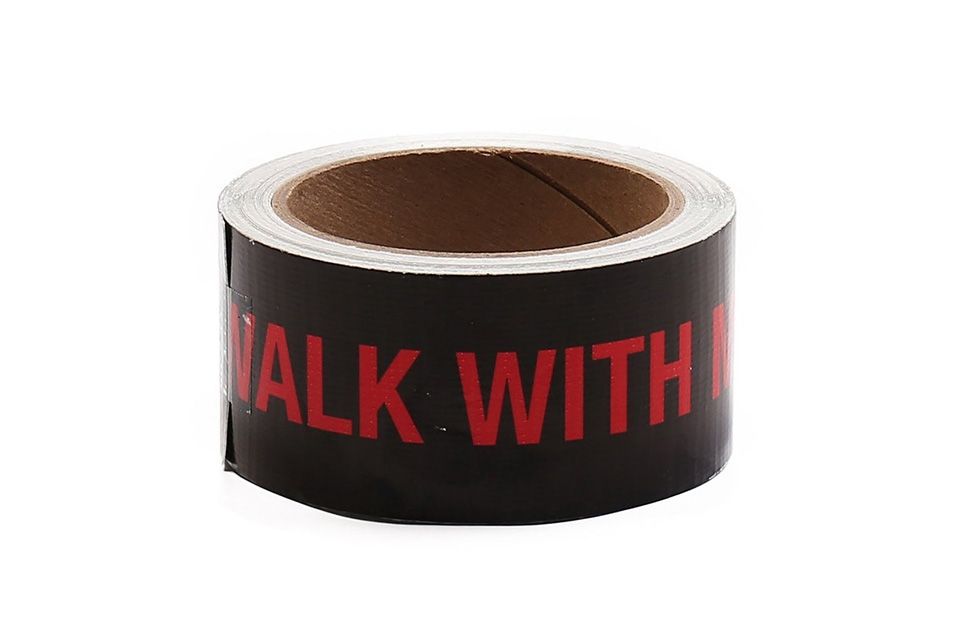 Дизайнер пропонує брендовий скотч за 200 доларів США