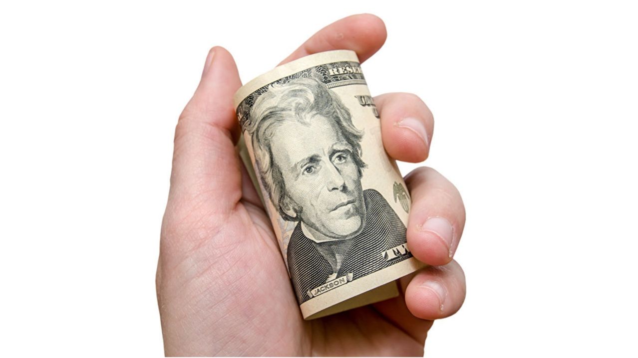 Євро дещо "забарив" свій підйом - фото 1