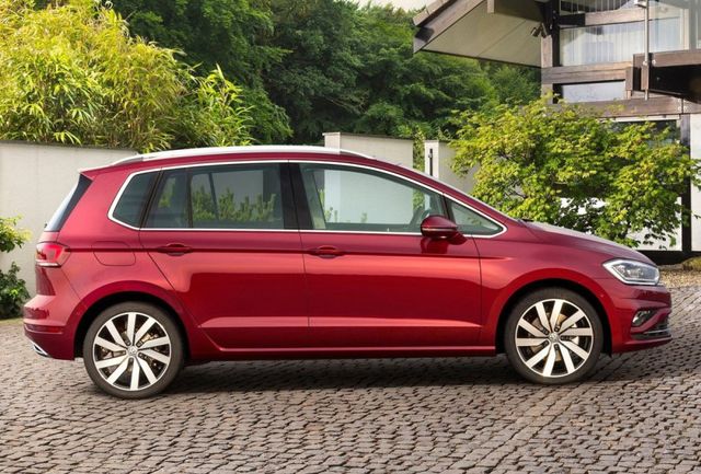 Оновлений Volkswagen Golf Sportsva: з'явилися фото - фото 190475