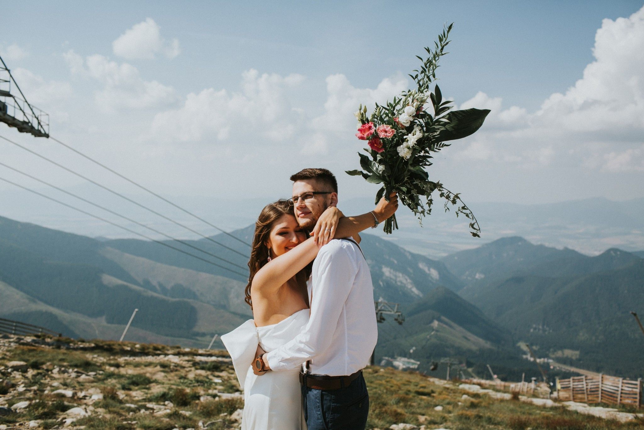 Пара вирішила не запрошувати фотографа: ось, що з цього вийшло